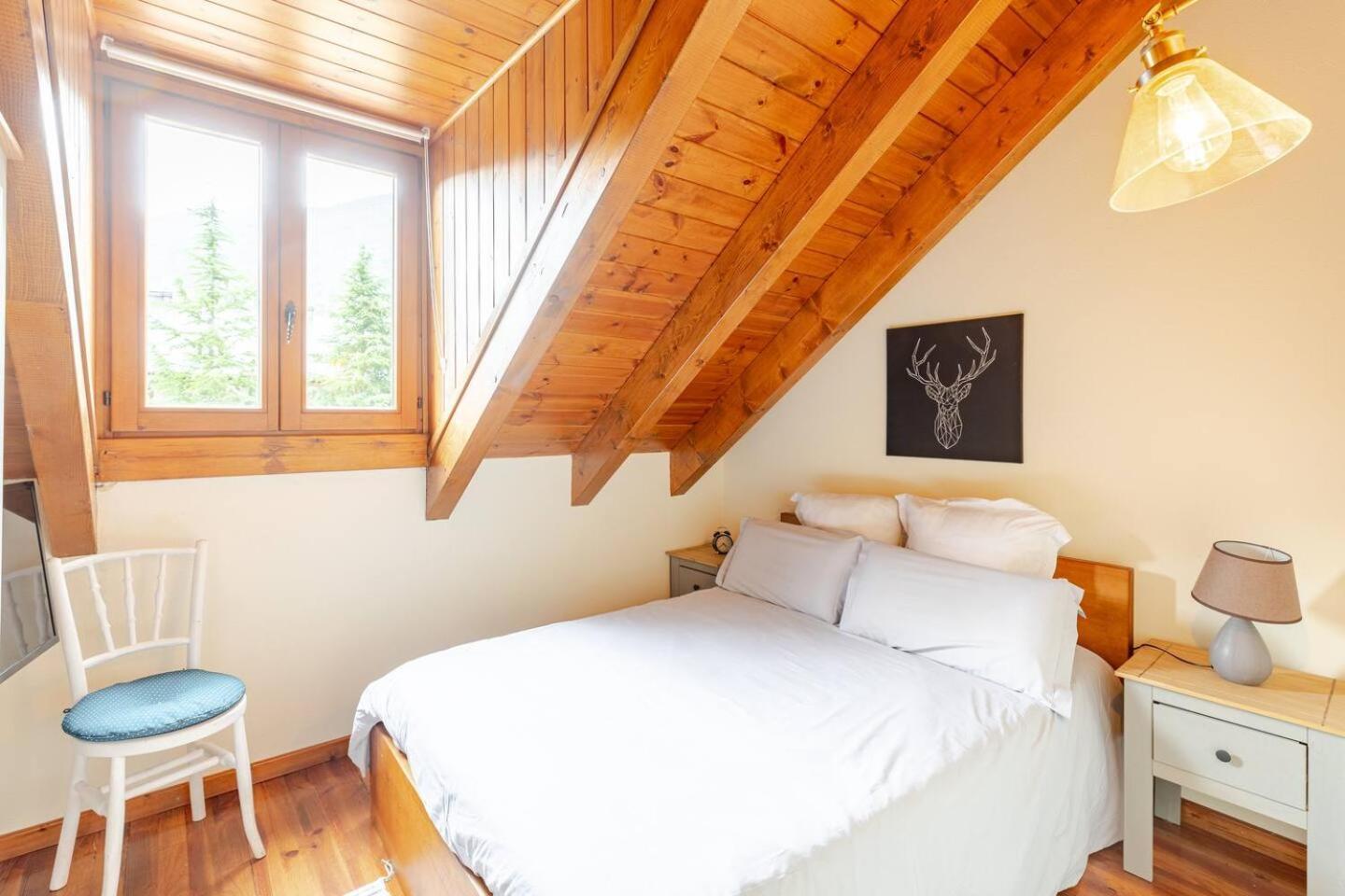 Family Attic Esterri Esterri d'Àneu Exteriör bild